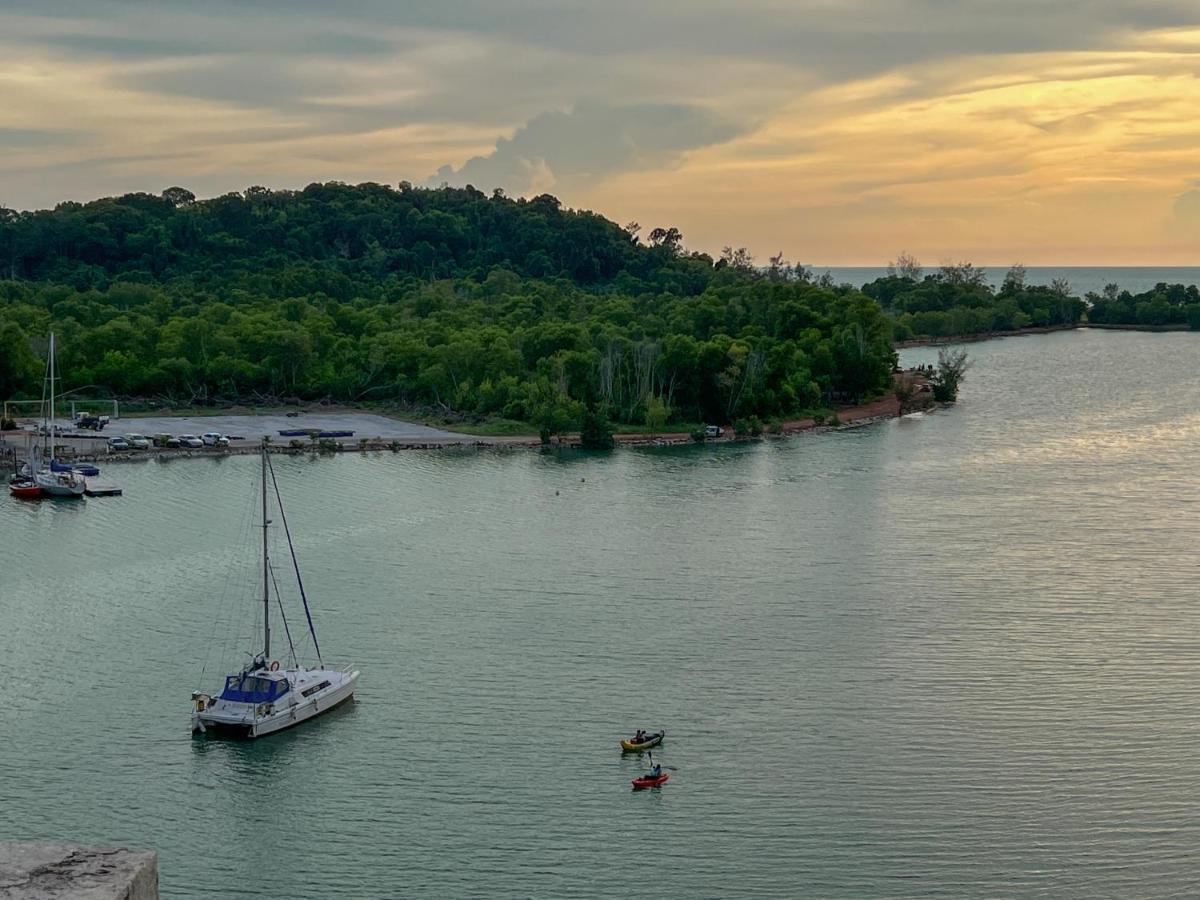 Bayview Suites Port Dickson By Maison Εξωτερικό φωτογραφία